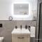 Aurora Heights by Grandeur Property - Poole