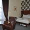 Town House Rooms