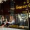 Hotel Green Glass