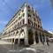 LISTONS Central Suites