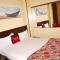 YAAHOT Hotel