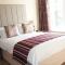 The Lawn Guest House Gatwick - Horley