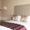 The Lawn Guest House Gatwick - Horley
