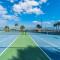 Sabine Yacht & Racquet #5C