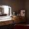The Wheatsheaf Pub, Kitchen & Rooms
