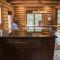 Enjoy this stunning Log home with open floor plan and tons of natural lighting Ridgetop - Killington