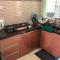 Whole house - 2 bedrooms for family with kids and Free Wifi - 樟仑