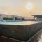 Skyview Premier Suites Hozby
