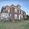 Suites on Seneca - Lovely 2 Bed 1 Bath Apartment
