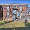 Suites on Seneca - Lovely 2 Bed 1 Bath Apartment