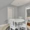 Suites on Seneca - Gorgeous One Bedroom Apartment