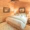 Affordable cabin that sleeps 8 K beds & fire pit - 科斯比