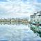 Lakeside property with spa on a nature reserve Bellewater HM32