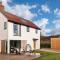 Lakeside property with spa access on a nature reserve Sand Martin BV07 - Warmwell