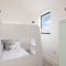 Lakeside property with spa access on a nature reserve Sand Martin BV07 - Warmwell