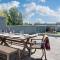 Roof terrace lakeside with access into Spa on a nature reserve Water Garden 9 WG9 - 萨默福德凯恩斯