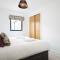 Roof terrace lakeside with access into Spa on a nature reserve Water Garden 9 WG9 - 萨默福德凯恩斯