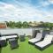 Lakeside roof terrace with Spa access Le Mirage