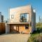 Luxury lakeside property with spa access ML44