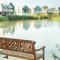 Luxury lakeside property with spa access ML44