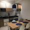 Apartamento novíssimo a 3 quadras da praia, com piscina, sala de jogos e sauna!!