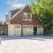 Charming Carriage Cottage from 1920s