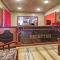 Itsy Hotels Hill Town, 500 Mtrs From Madikeri Fort