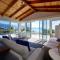Ocean & Mountain Views Spacious Home