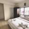 Seasons Suites - Bommasandra