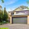 Pet Friendly Family Favourite - Kangaroo and Fairway Views with Air Con