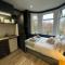 Deluxe Centrally Located Studio Apt in Manchester - مانشستر