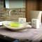 iRooms Forum & Colosseum