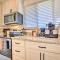 Modern and Cozy Condo Near Beaches with Coastal Views - Kahana