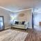 Canyon Lake Home Hill Country and Water Views!