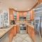 Beachfront Oceanside Condo with Amenity Access! - Oceanside