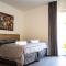 Residence Zangirolami - Luxury Garden and Balcony Apartments