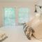 1 mile from UAB Hospitals Amenities Galore And King Bed - Бирмингем