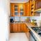 The Oasis - Family-Friendly Holiday Home with Heated Pool