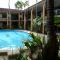 Oasis Inn Apartments - Cairns