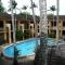 Oasis Inn Apartments - Cairns