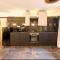 Le 8 Suite Spa Privative Sauna et Jacuzzi parking gratuit
