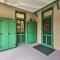 Cozy Eureka Springs Cottage, Walk to Dtwn!