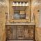 Broken Bow Cabin Deck with Hot Tub and Pool Table! - بروكن بو