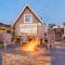 Spectacular Oceanfront Studio with Hot Tub & Loft