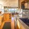 Spectacular Oceanfront Studio with Hot Tub & Loft