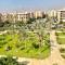 Luxurious 3 BR Rustic Apartment Overlooking Huge Garden - For Families and Couples