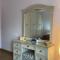 Luxurious 3 BR Rustic Apartment Overlooking Huge Garden - For Families and Couples