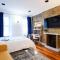 24-17 Renovated Studio Prime Location WD