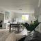 Shoal Bay Serenity Beach Cottage Newly Renovated