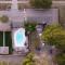 Luxury 5 bedroom home with Pool.